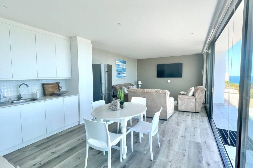 Exclusive Luxury & Lifestyle Suite Mosselbaai Buitenkant foto
