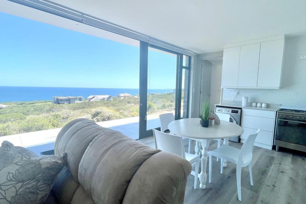 Exclusive Luxury & Lifestyle Suite Mosselbaai Buitenkant foto